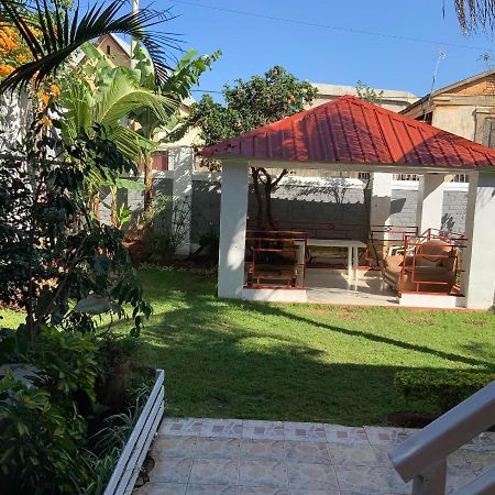 Villa Eden Wood Ivato  Екстериор снимка